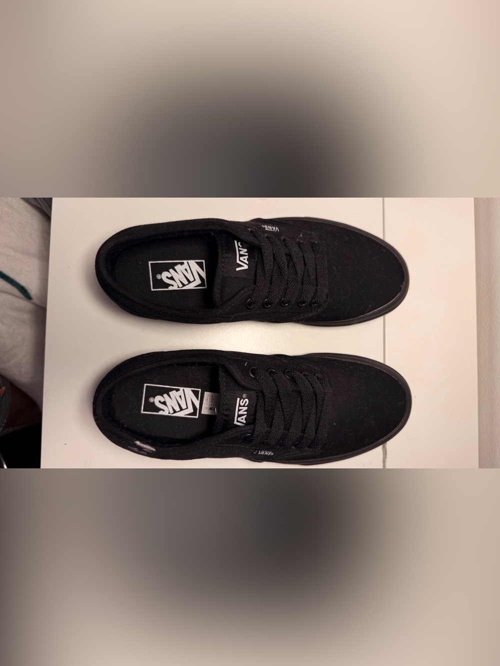Vans Black Low-Top Canvas Sneakers - Men's